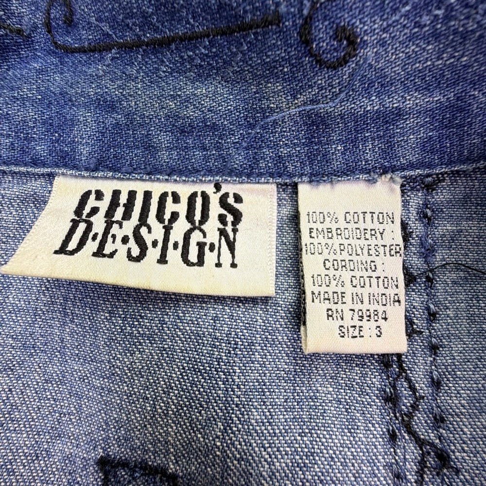 Vintage Chico Design Denim Jacket Embroidered Art 100%‎ Cotton Buttons Pockets - Picture 3 of 11